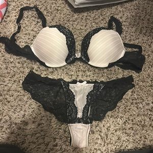 34C Victoria’s Secret set